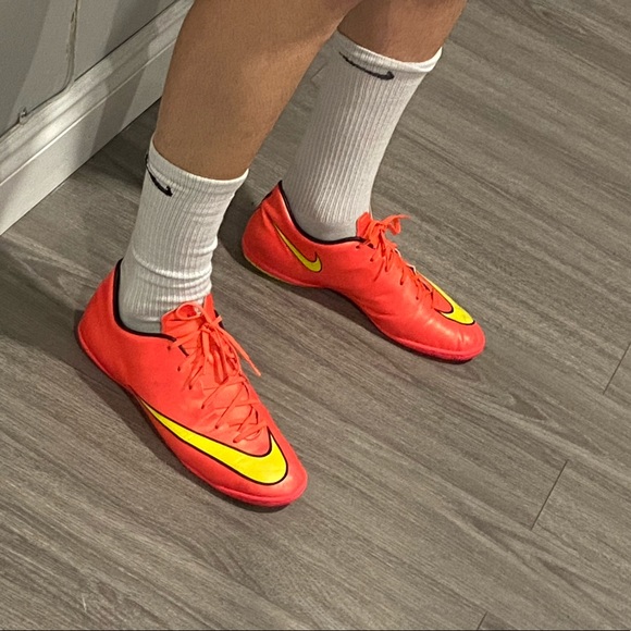 Nike Mercurial Soccer Indoor Size US9 - Picture 3 of 6